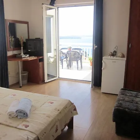In With Sea View, Terrace, Air Conditioning, Wi-fi * Hvar Town