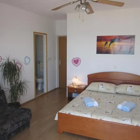 In With Sea View, Terrace, Air Conditioning, Wi-fi Gostinjska kuća Hvar Town